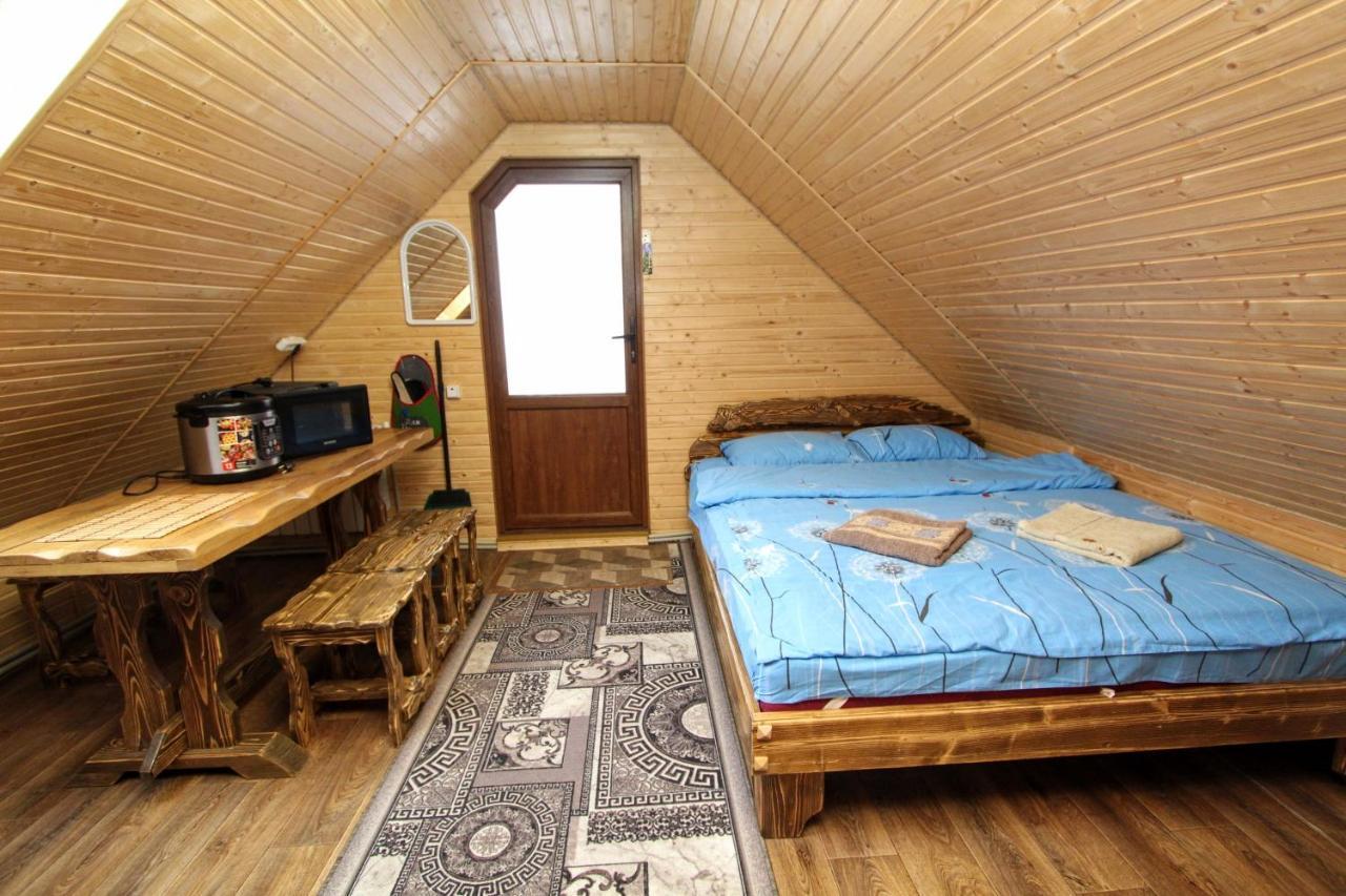 "Лісова Ягода" يابلونيتسيا المظهر الخارجي الصورة